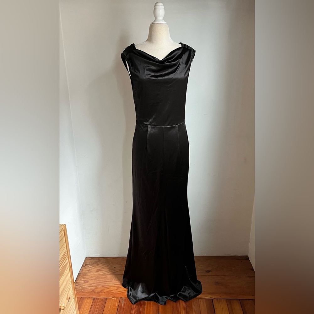 Muxxn black satin stretch cowl back mermaid gown, L